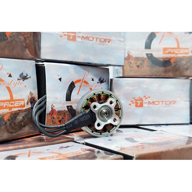 Мотор T-Motor P2505 1850KV 4-6S для коптеров (красный)